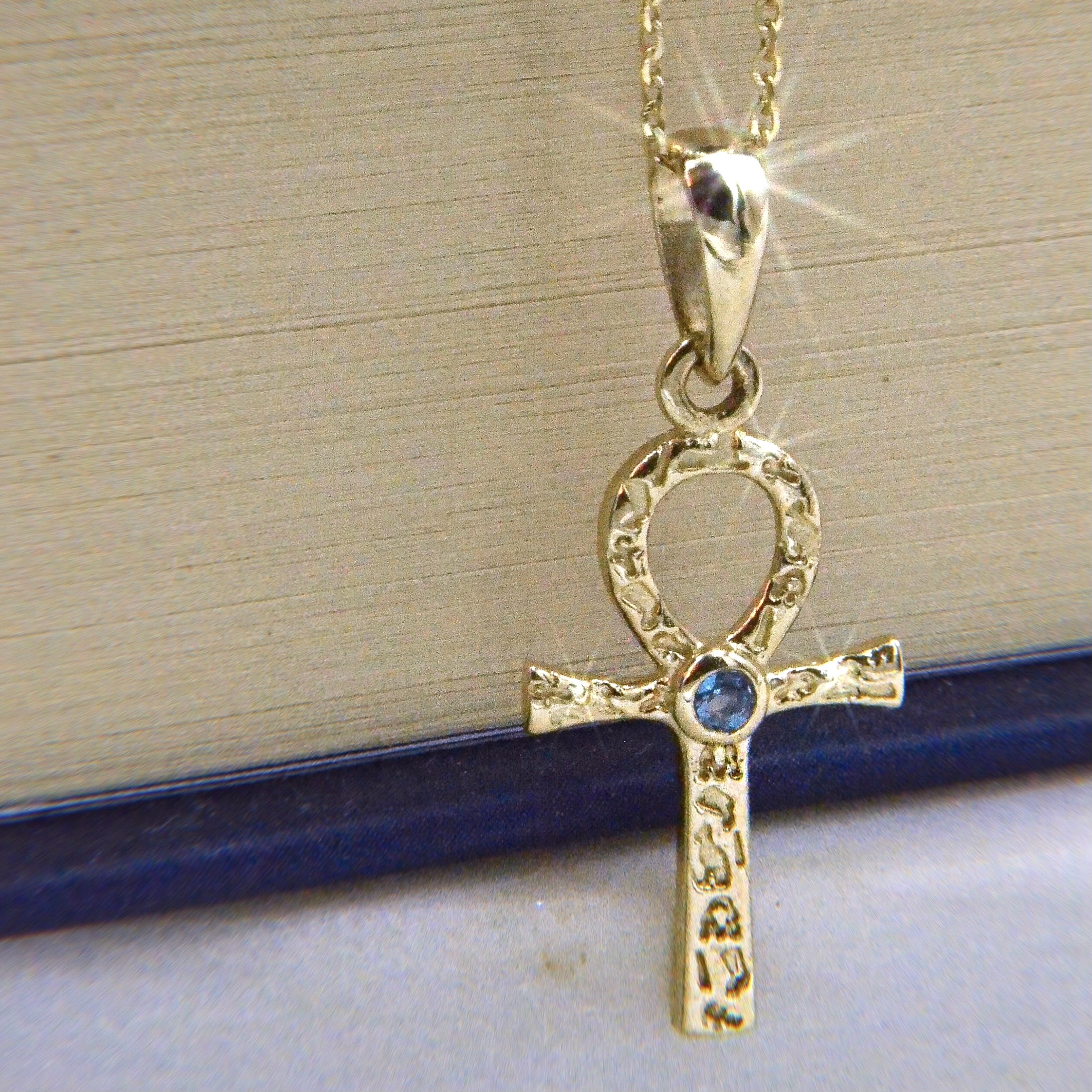 KRZYŻ ANKH - SYMBOL ŻYCIA I OCHRONY ZE STAROŻYTNEGO EGIPTU